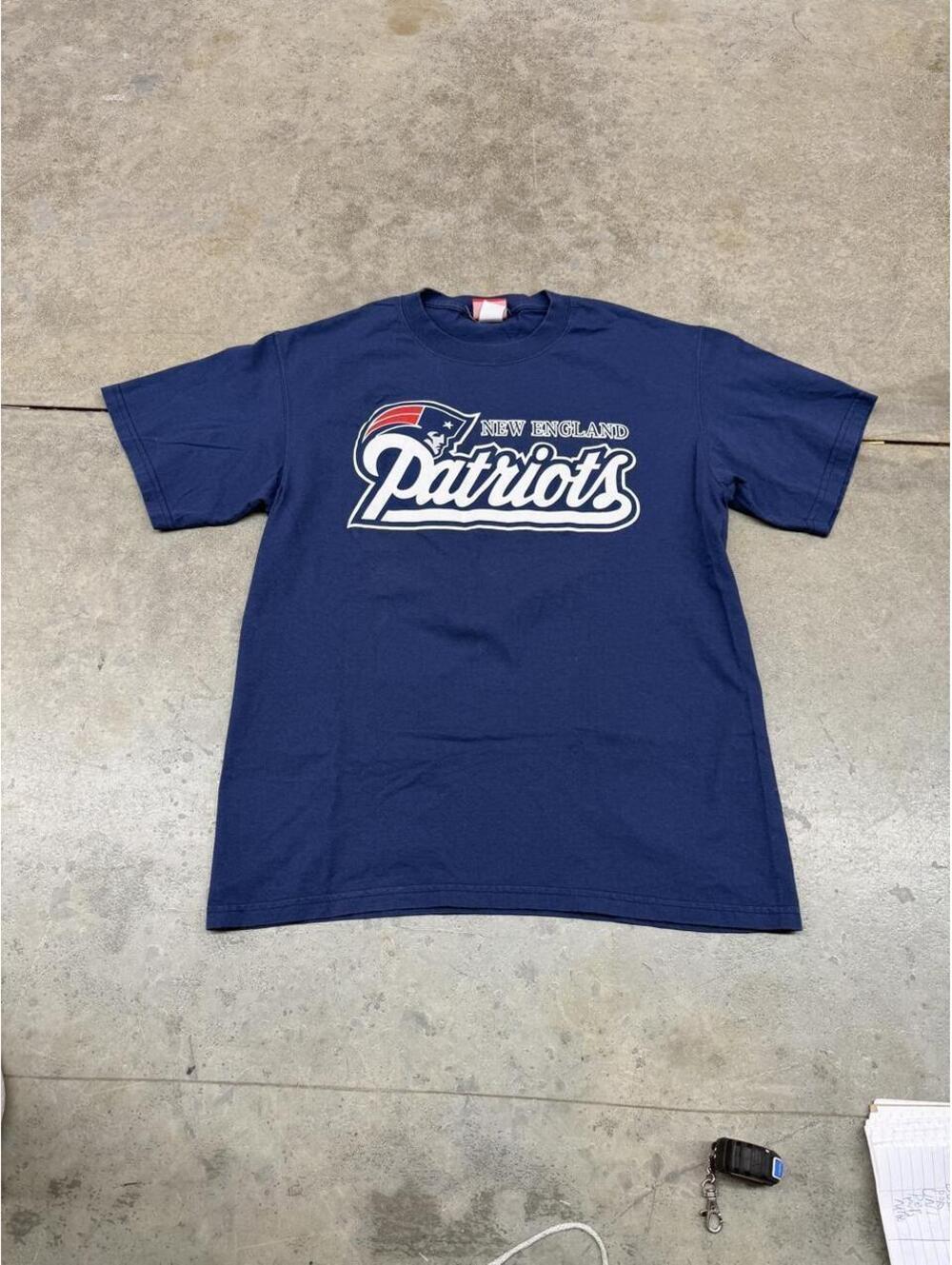 vintage new england patriots navy spell out shirt size medium